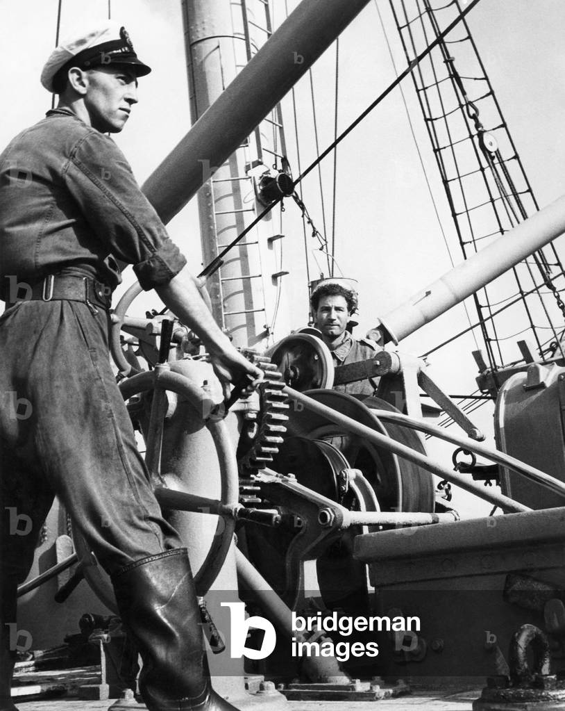 English cable layer, 50s (b/w photo)