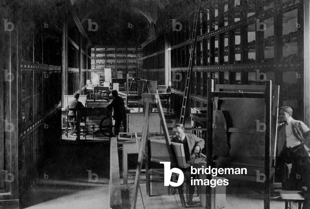 Artistic workers in Vatican City, 1910 (b/w photo)