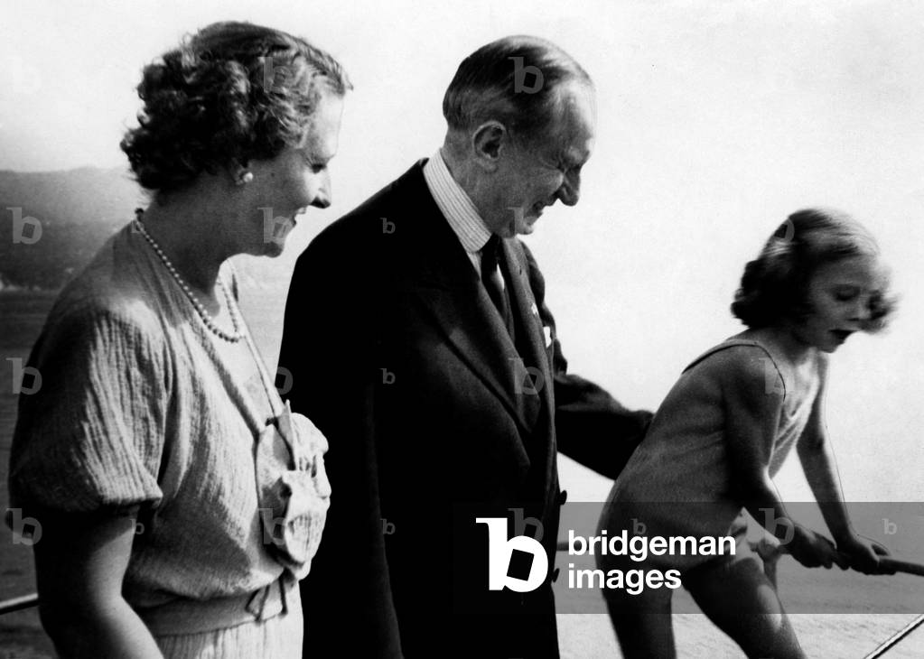Marconi Family, 1936 (b/w photo)
