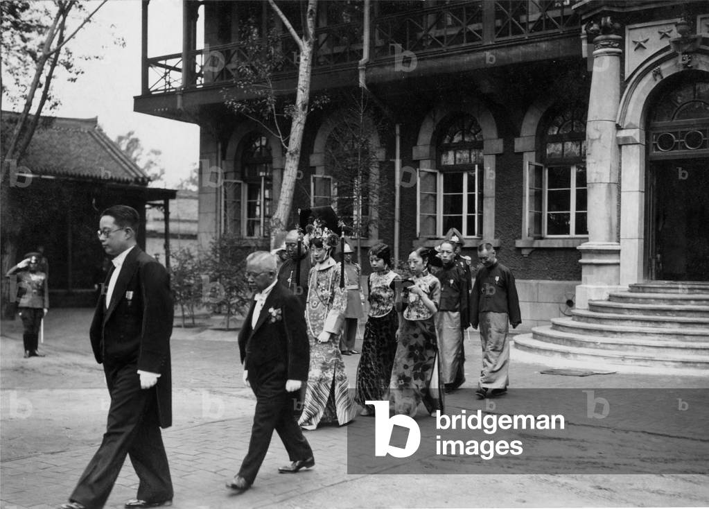 The Empress And Her Attendants, China, Asia 1930-40 (b/w photo)