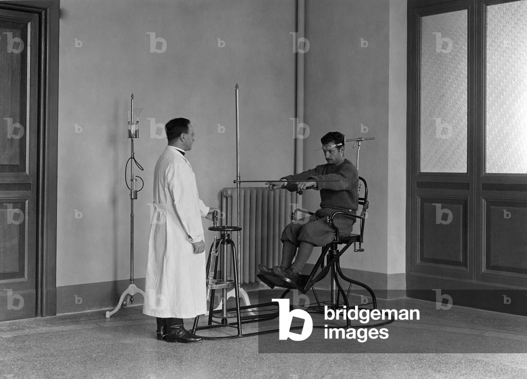 Medico-Legal Institute for Aeronautics, 1930 (b/w photo)