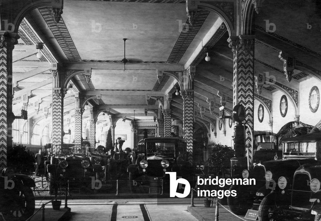 International Motor Show, Turin, Piedmont, Italy, 1910-20 (b/w photo)
