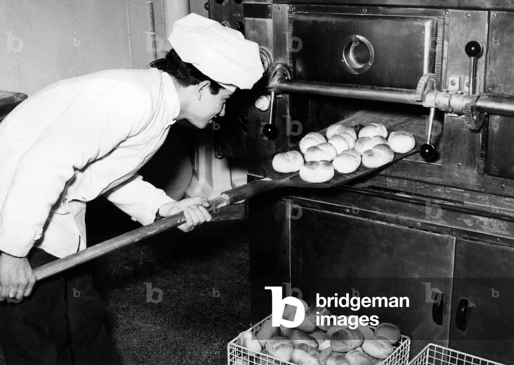 Bakers on the Intersection Launchers Duilio, 1965 (b/w photo)