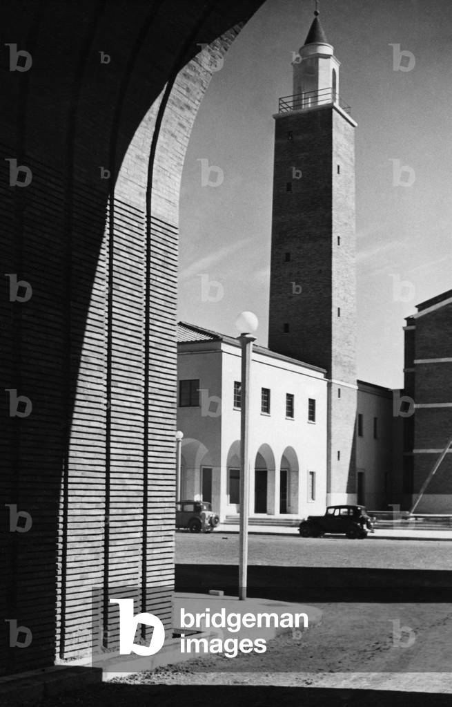 Aprilia, 1920-30 (b/w photo)