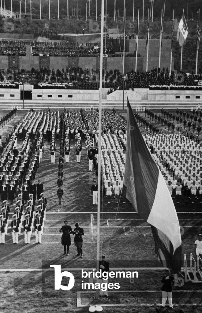 Italy, Rome, lowering of the flag at the XII fascist lever, 1930 (b/w photo)