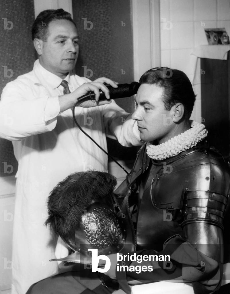 Swiss Guard at the Vatican Barber, 1957 (b/w photo)