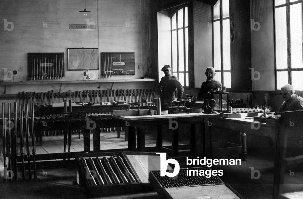 War Industry, Fabbrica D'Armi Pietro Beretta, 1919 (b/w photo)