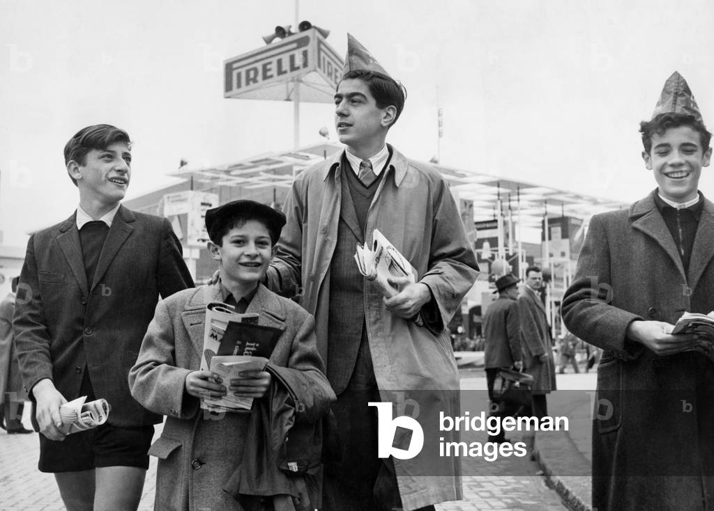 Italy, Lombardy, Milan, Visitors Looking for Advertising Leaflets at the Xxix Edition of the Trade Fair, 1951 (b/w photo)