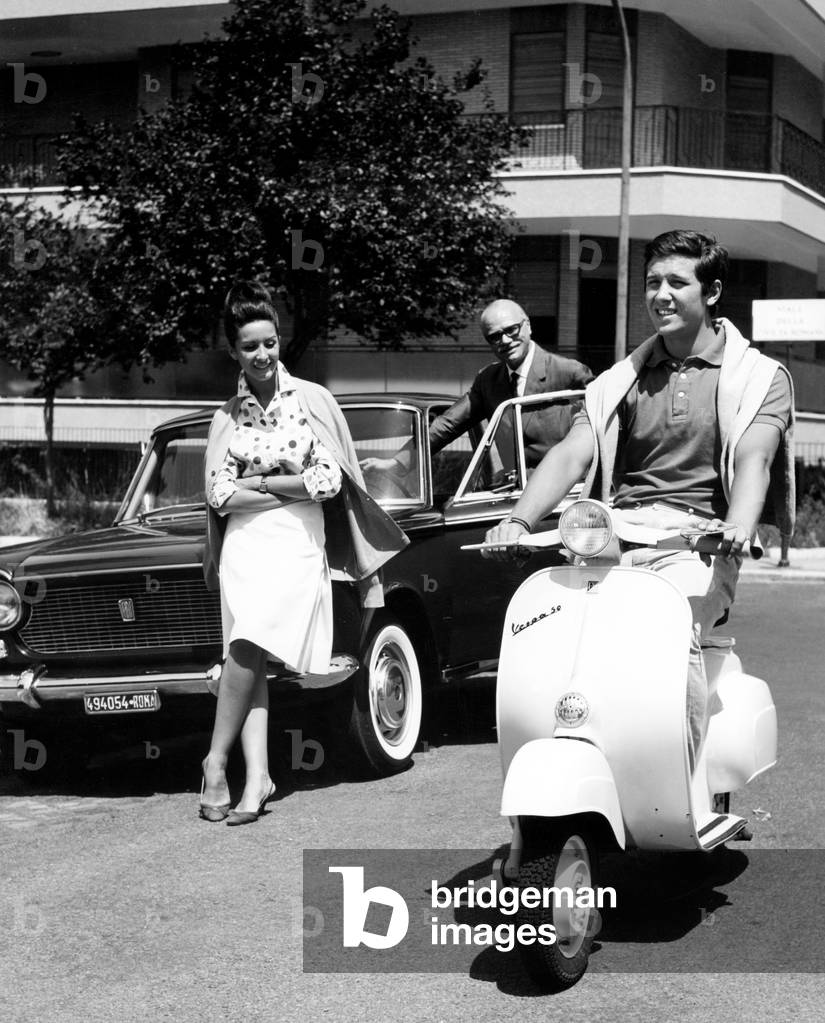 Vespa 50, Italy, 1964 (b/w photo)