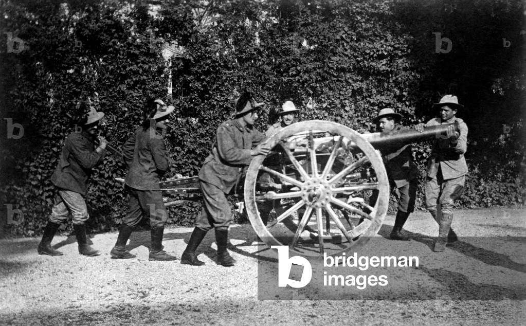 War, Bersagliere, 1915-18 (b/w photo)