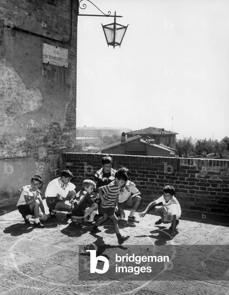Children, Tuscany, Siena, Italy, 1966 (b/w photo)