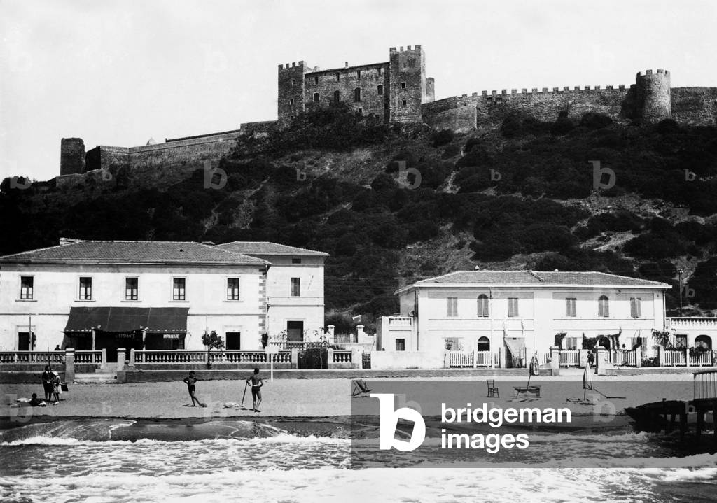 Italy, Tuscany, Castiglione della Pescaia, 1920-30 (b/w photo)