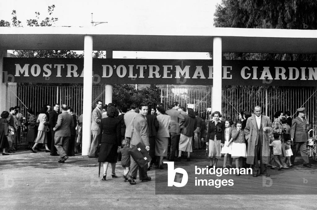 Europe, Italy, Naples, Mostra D'Oltremare, Zoo (b/w photo)