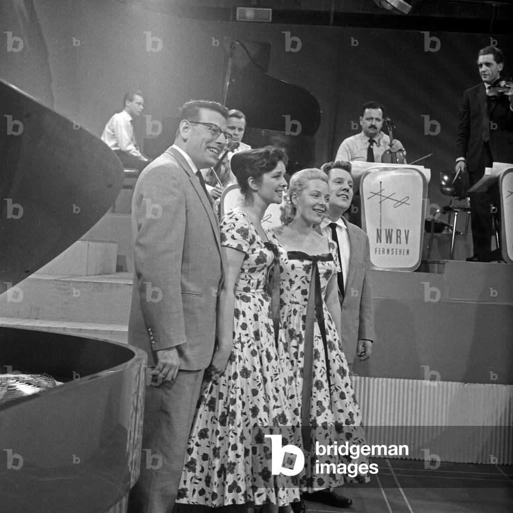 Background choir doing rehearsals with the NWRV orchestra at Hamburg, Germany 1950s