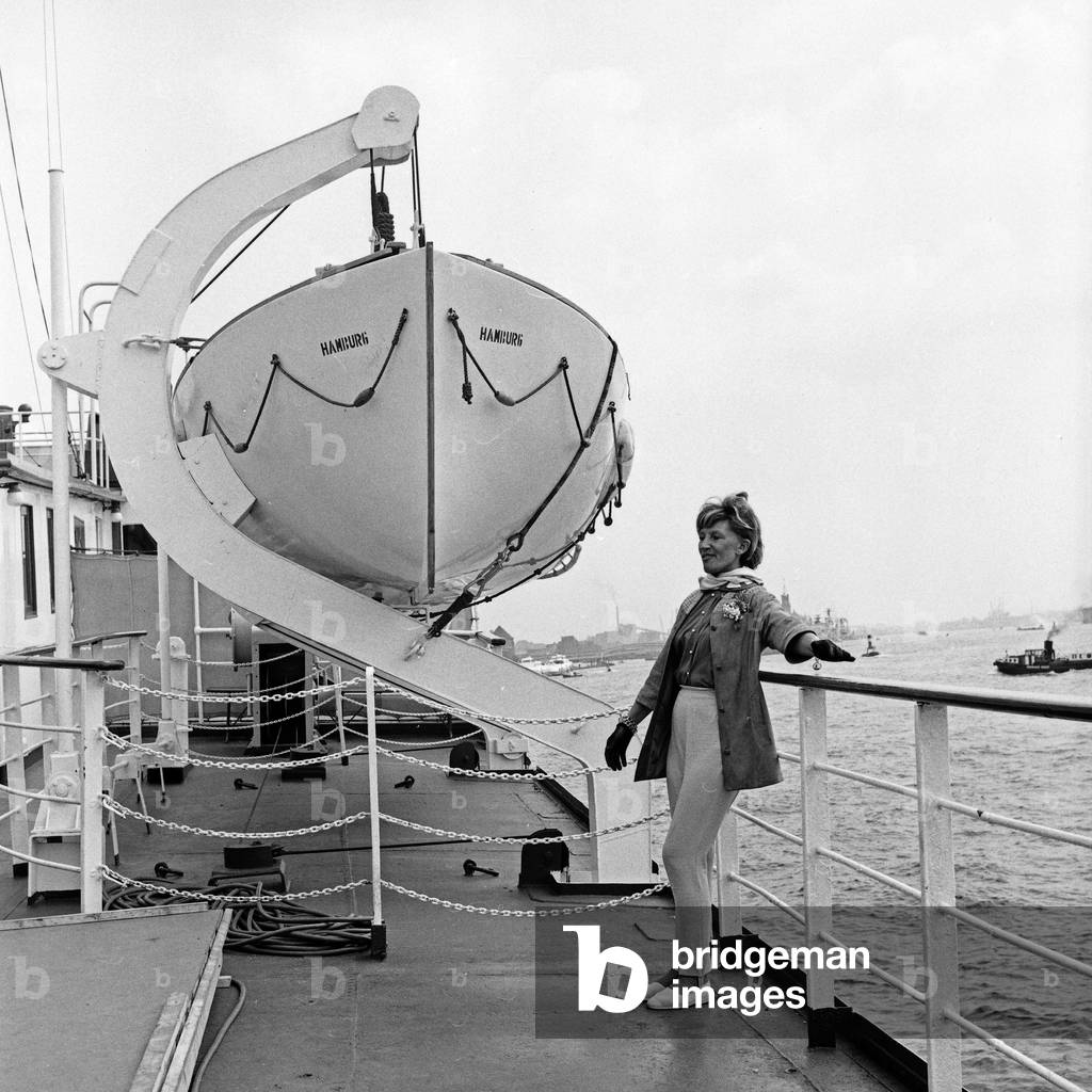 German singer Lale Andersen performing at a music show of German TV channel Norddeutscher Rundfunk from St Pauli jetty at Hamburg, Germany 1961