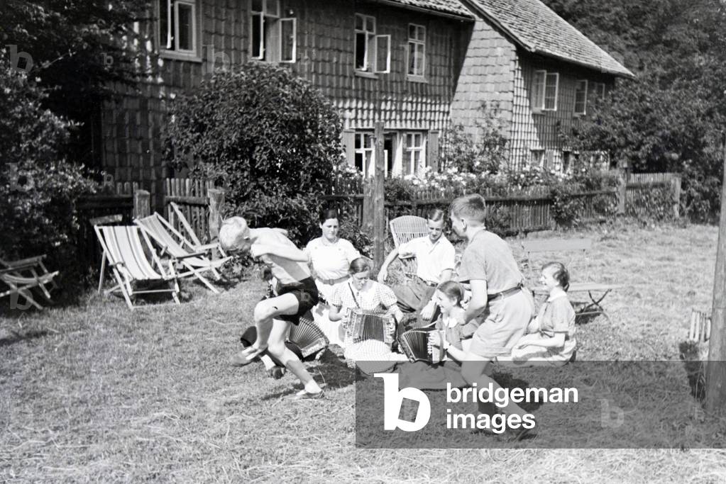 Students of the colonial residential school Harzburg having a break; Germany 1937