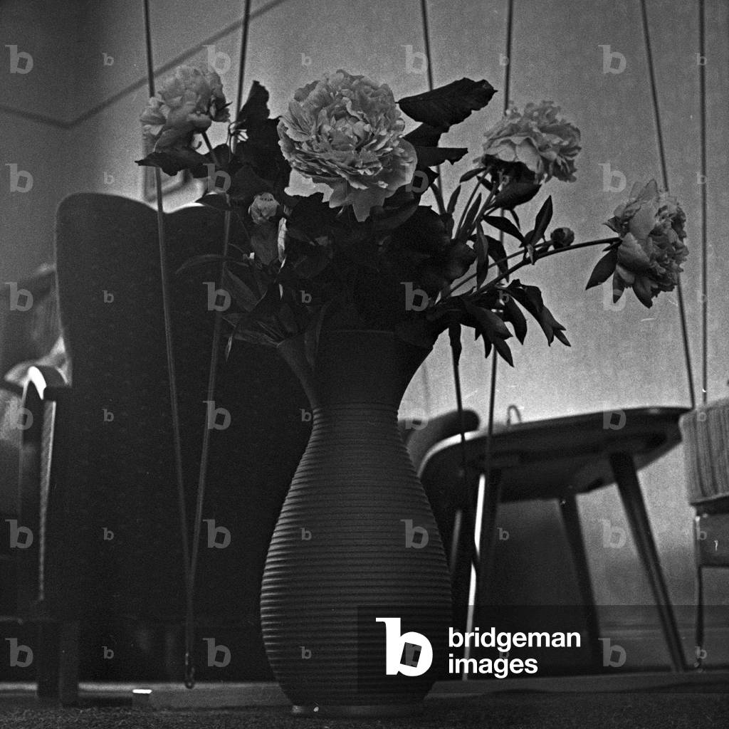Cut flowers in a vase, Germany 1950s