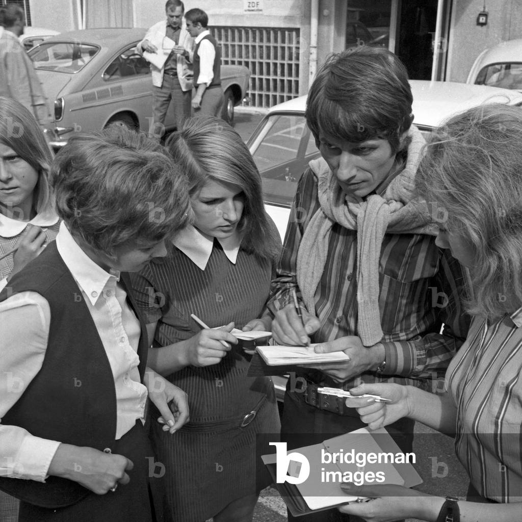 German singer Udo Juergens signing autographs, Hamburg 1970s