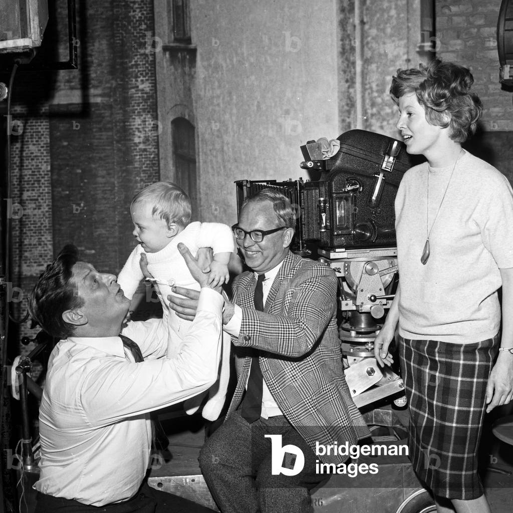 Allow me, my name is Cox