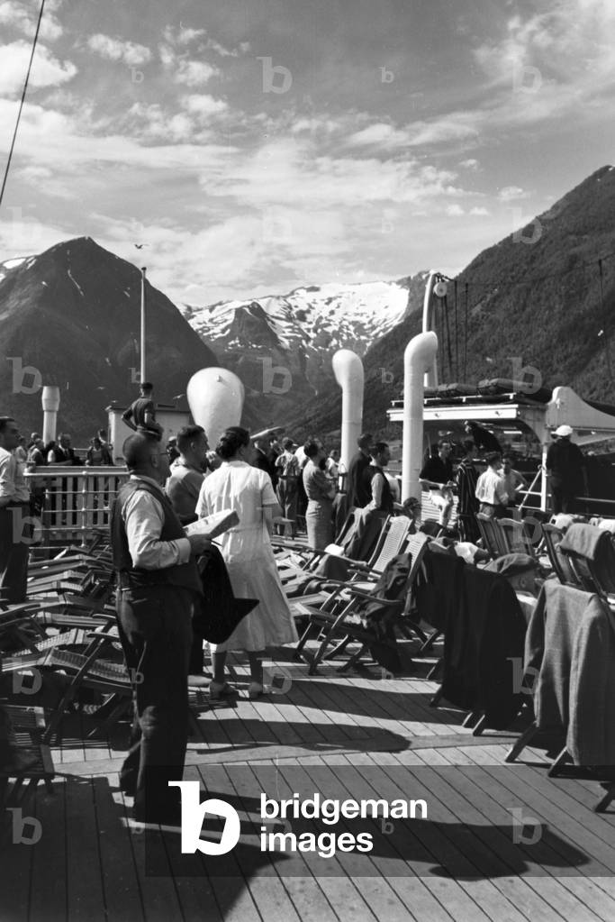 A cruise to Norway, Germany 1930s (b/w photo)