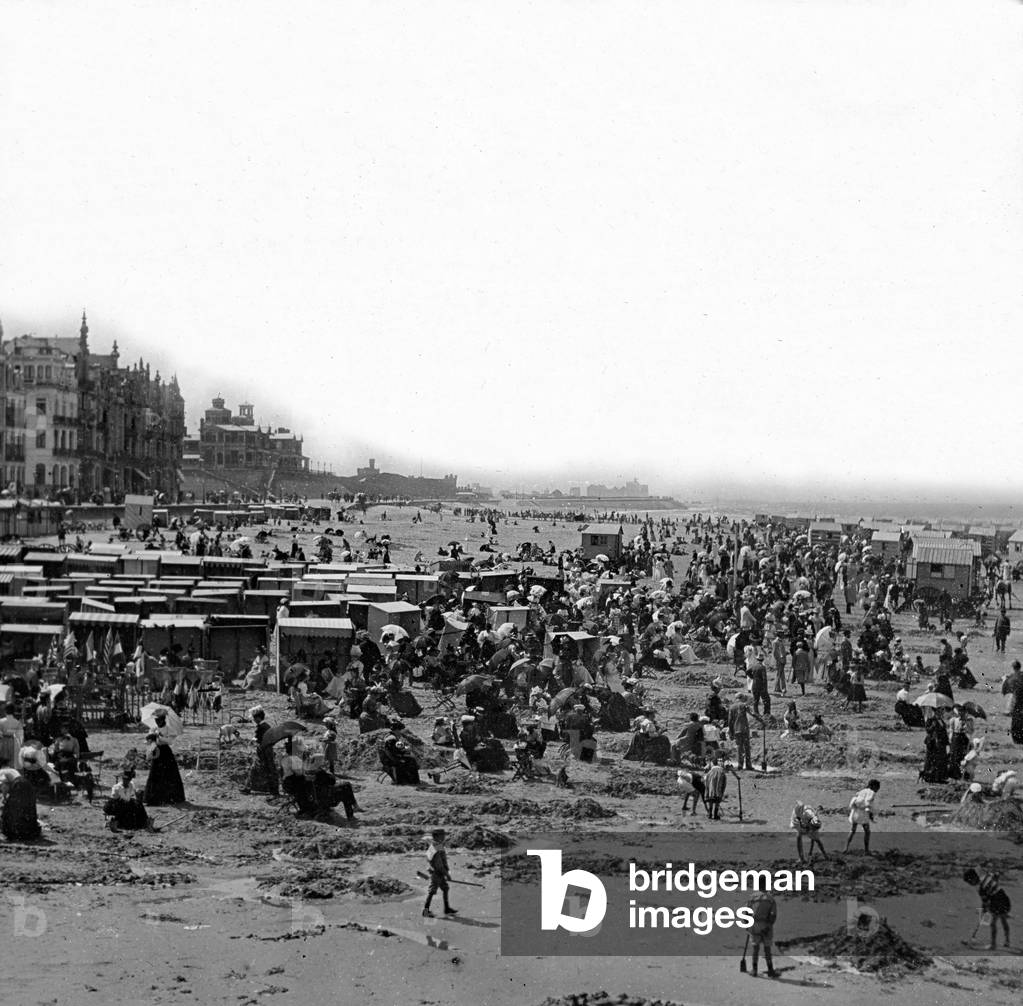Am Strand von Oostende. Summertime at the Oostende beach