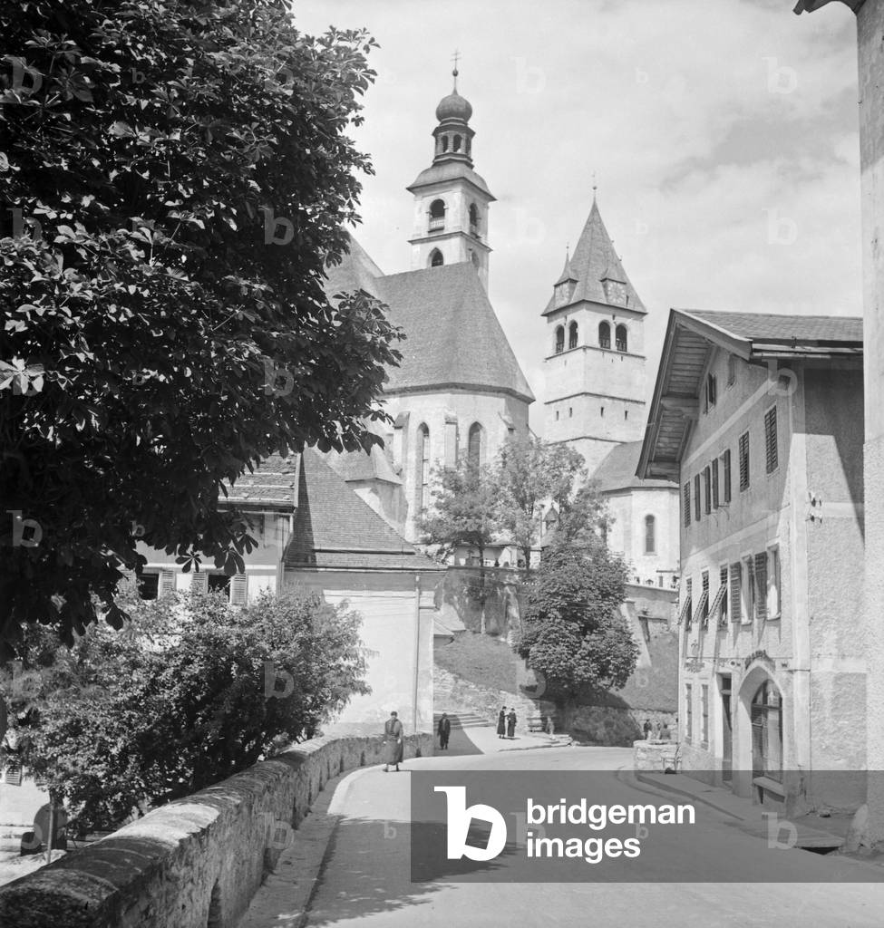 A trip to Kitzbühel in Tyrol, Germany 1930s (b/w photo)