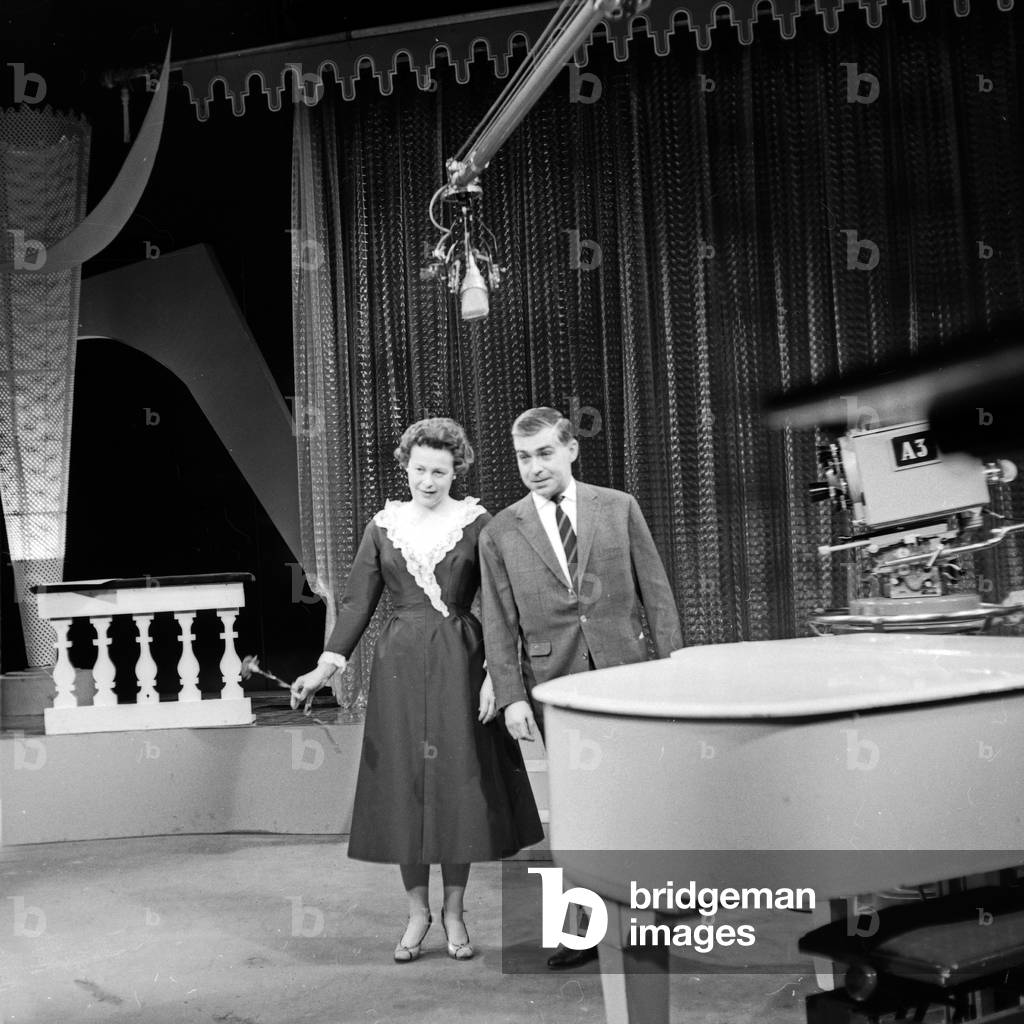 German singers Ilse Werner and Bully Buhlan at a NDR TV music show, Germany 1960s