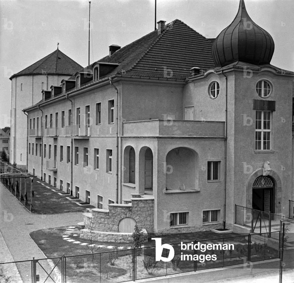 The Kaiser Wilhelm Institute for Physics at Berlin Dahlem, 1930s (b/w photo)