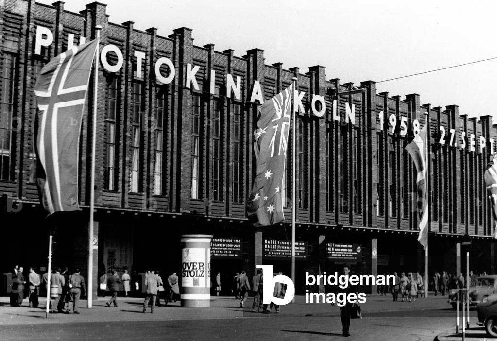 Bulding of KoelnMesse trade show at Cologne Deutz while Photokina trade show in 1958, Germany 1950s