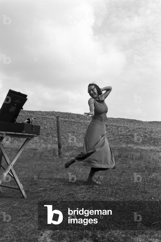The popular dancer Gret Palucca on vacation on Sylt, Germany 1930s (b/w photo)