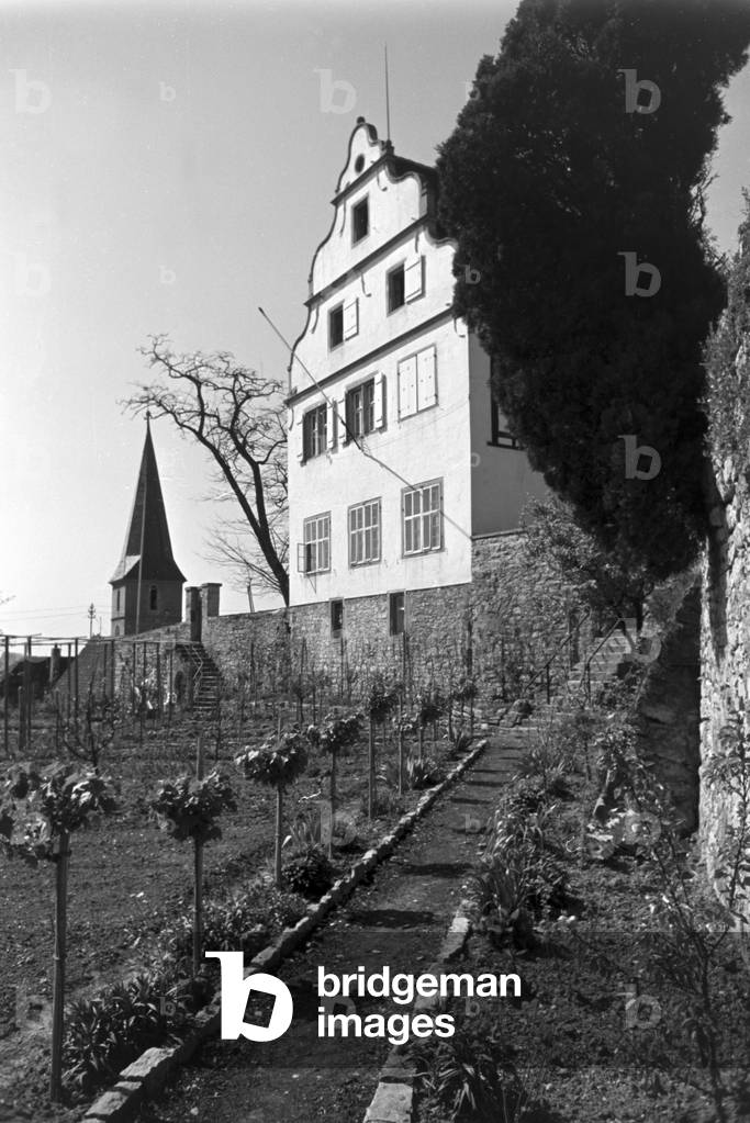 A trip to Bad Friedrichshall, Germany 1930s (b/w photo)