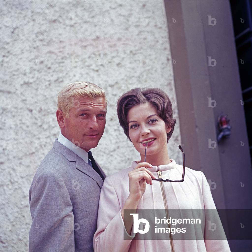 Austrian German actor Hans von Borsody with actress Andrea Dahmen in a German TV crime series, Hamburg, ca 1967