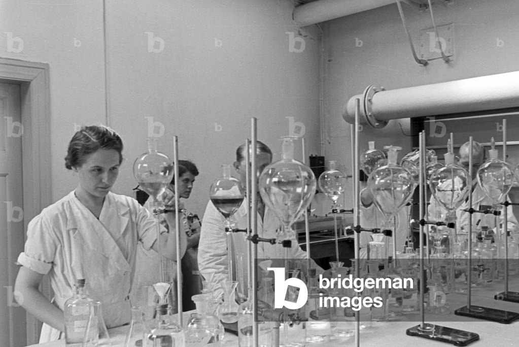 A guided tour through a factory of fatty acid in Witten, Germany 1930s (b/w photo)