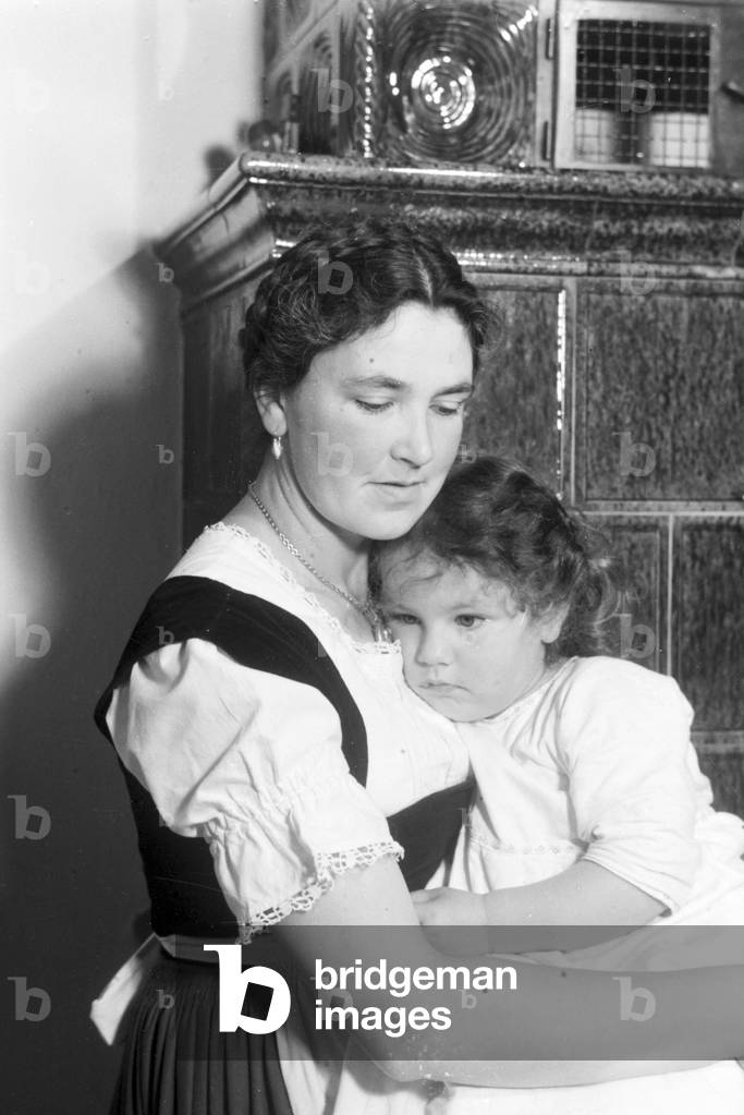 Traditional garbs in Bad Tölz, Germany 1930s (b/w photo)