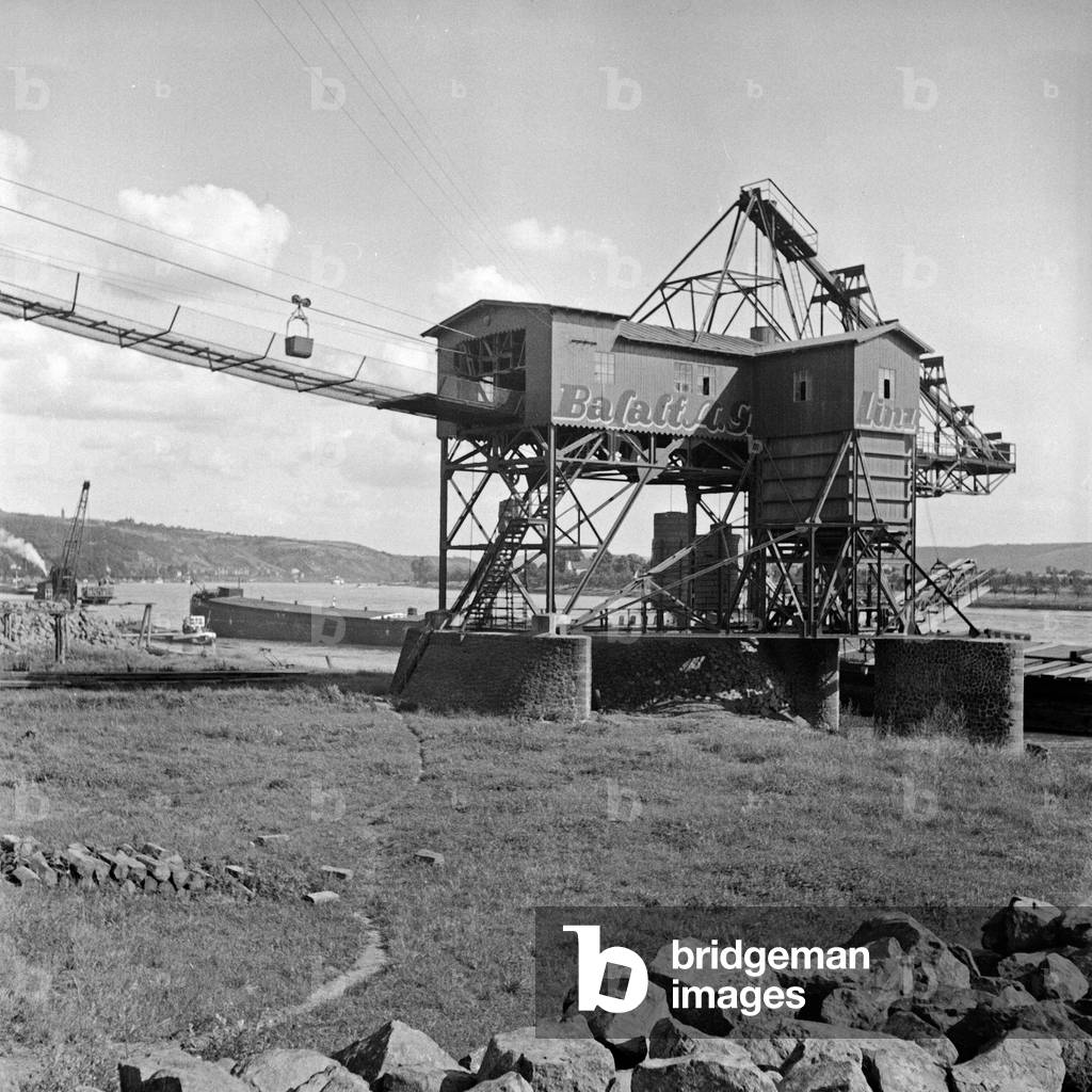 Headgear of the Basalt AG company at Linz on river Rhine, Germany 1930s (b/w photo)