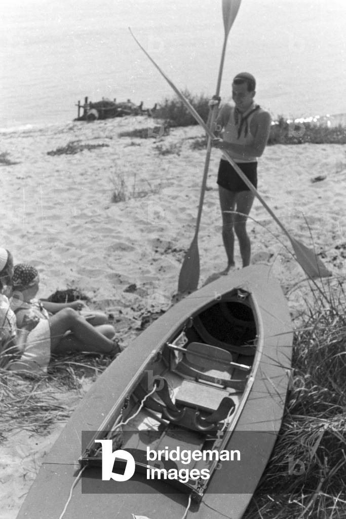 Vacation at the Baltic Sea, Germany 1930s (b/w photo)