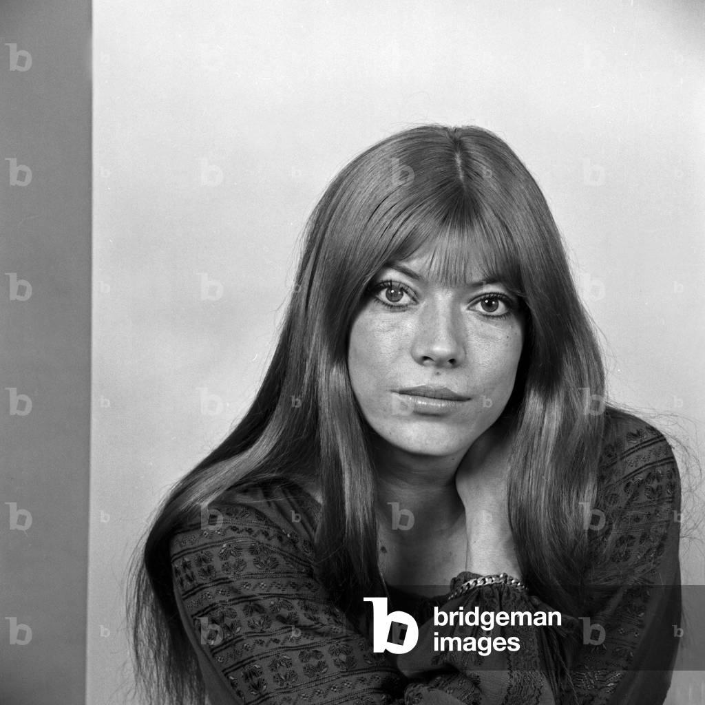 German singer and actress Katja Ebstein at a photo shoot, Hamburg 1972