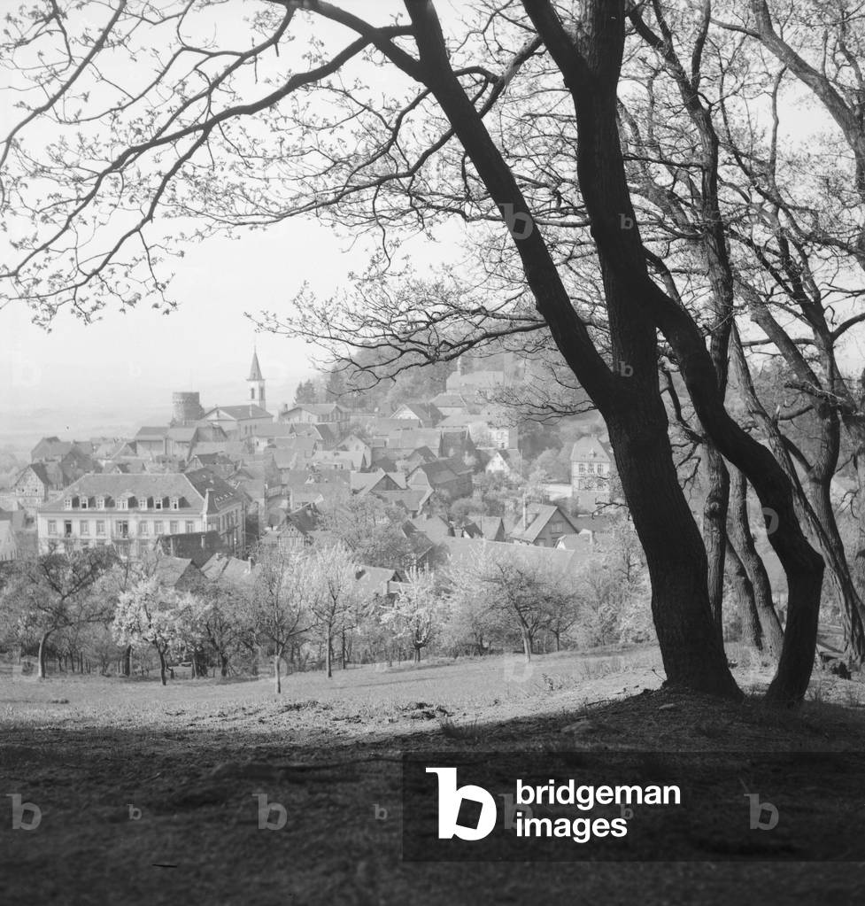 View to the village and the castle of Zwingenberg at river Neckar, Germany 1930s (b/w photo)
