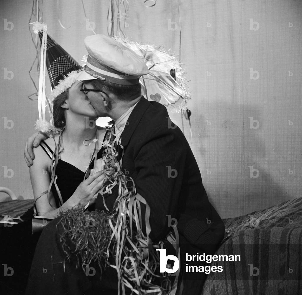 Guests of a New Year's Eve party, Germany 1930s (b/w photo)