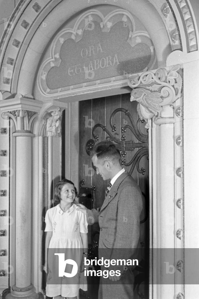 Visitation of the Krupp-School in Berndorf, Germany 1930s (b/w photo)