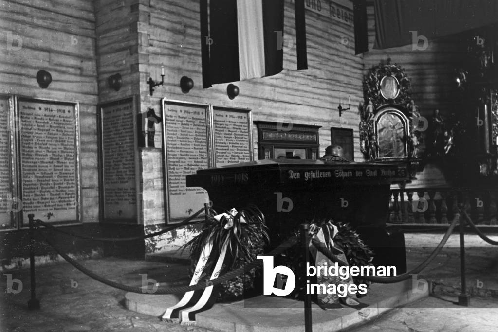 A trip to Beuthen, Germany 1930s (b/w photo)