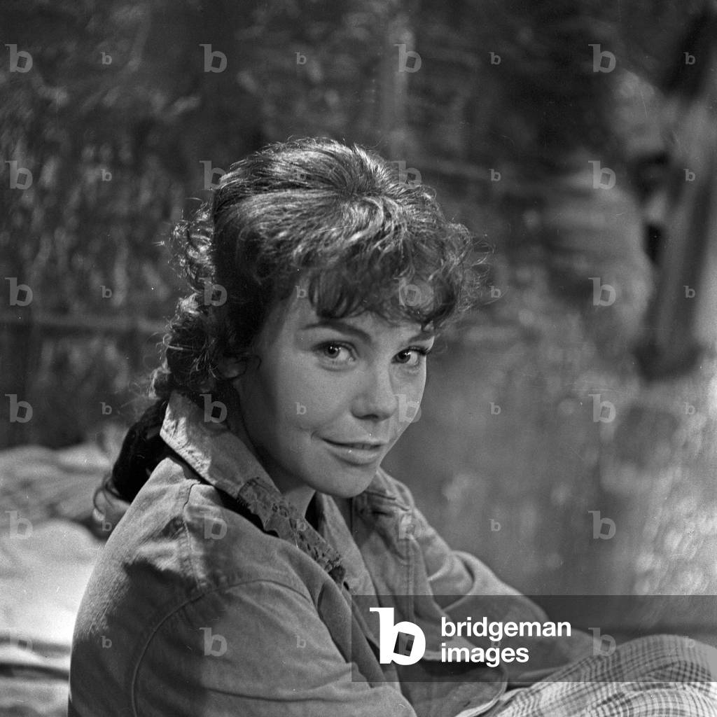 Crosses on the horizon