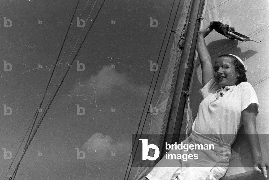 A summer day at the Baltic Sea, Germany 1930s (b/w photo)