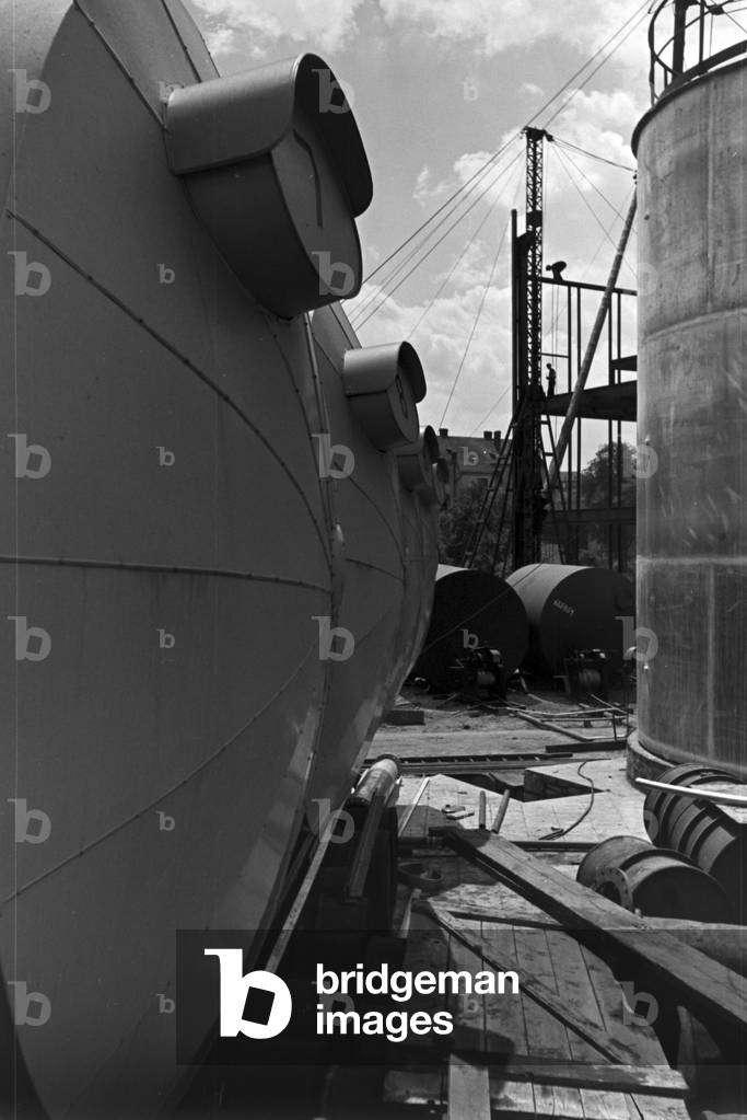 A guided tour through a factory of fatty acid in Witten, Germany 1930s (b/w photo)