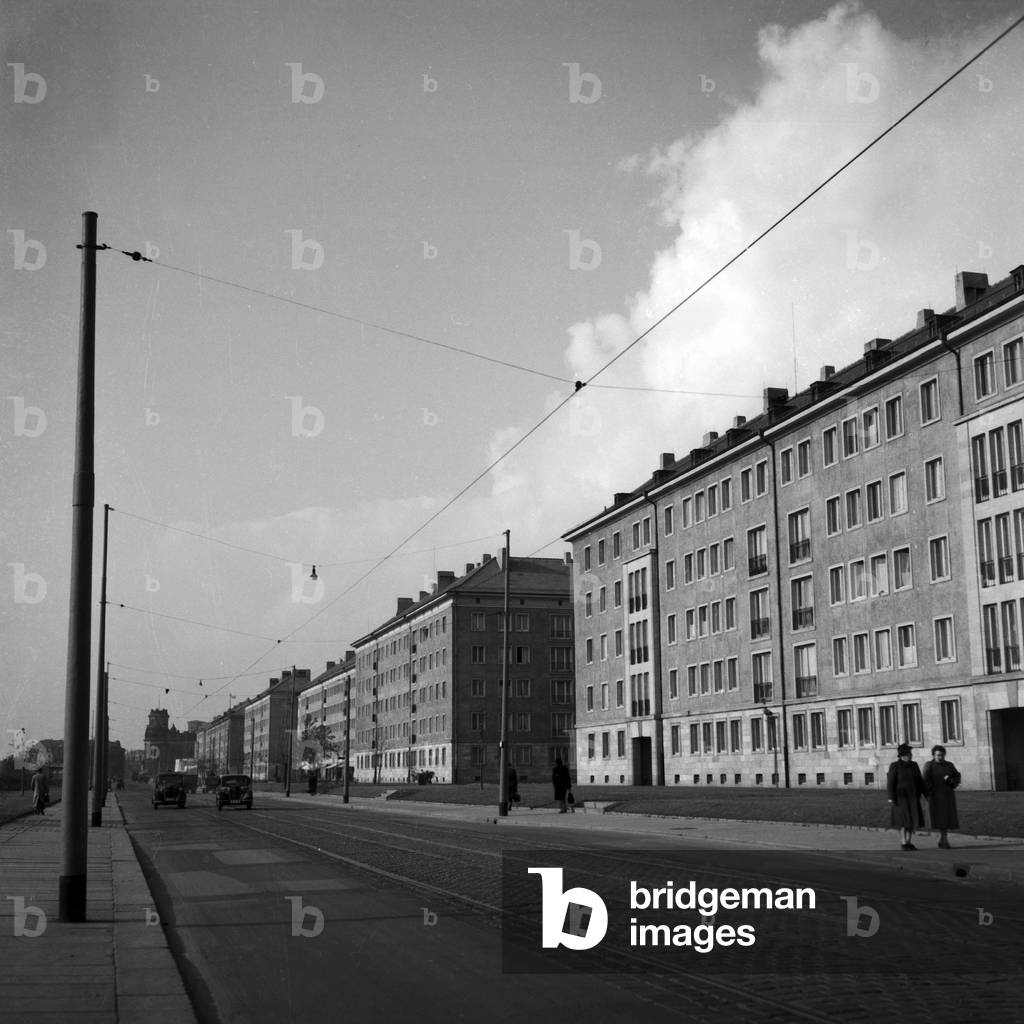 Streets and houses at the city of Dresden, 1954