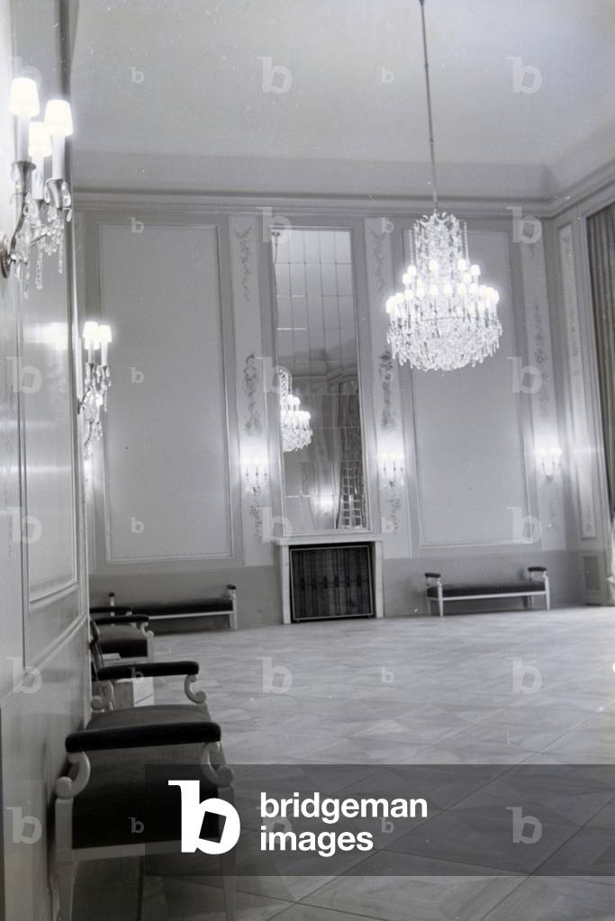 The interior spaces of the Schiller-Theater, that was rebuilt extensively by the architect Paul Baumgarten and was reopened with Schiller´s 