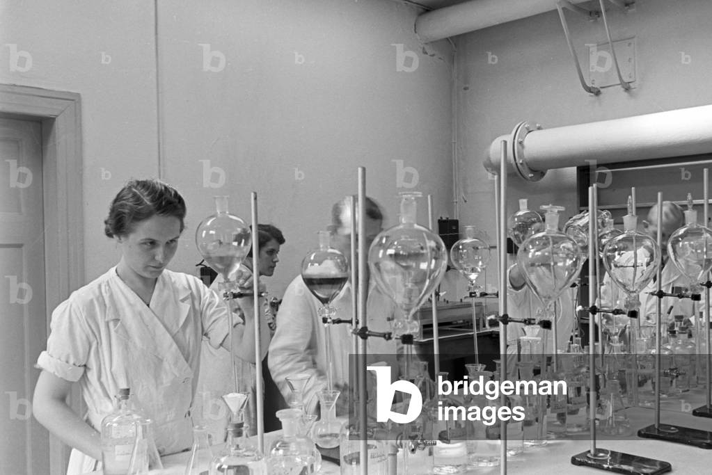 A guided tour through a factory of fatty acid in Witten, Germany 1930s (b/w photo)