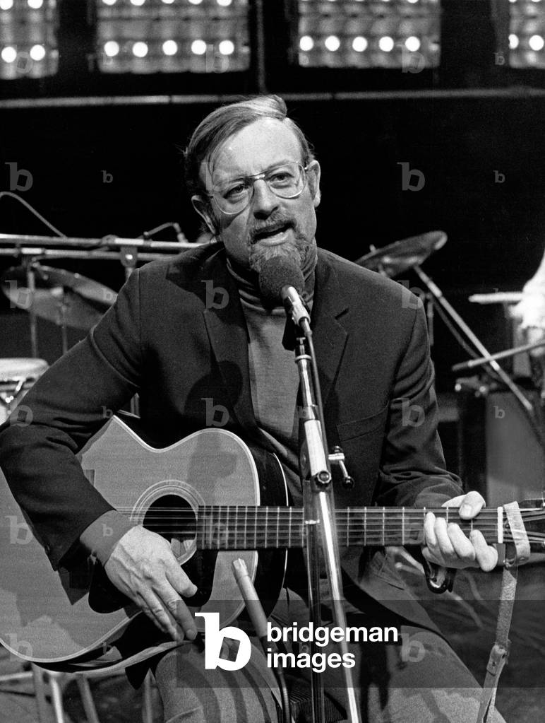 British singer Roger Whittaker performing on March 16th, 1981