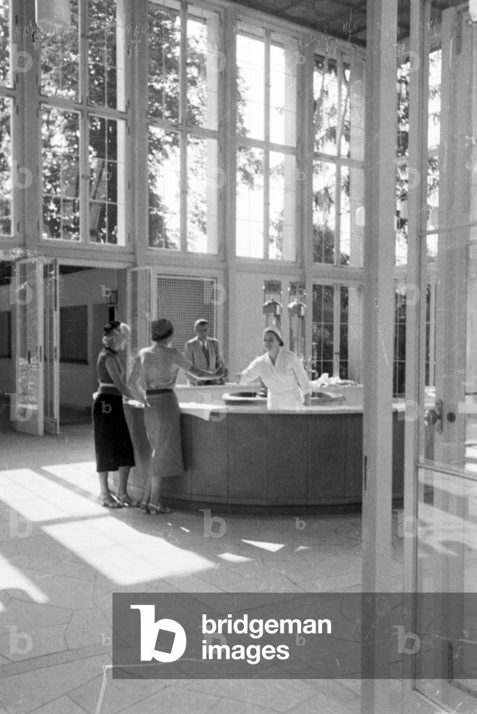 A trip to Bad Mergentheim, Germany 1930s (b/w photo)