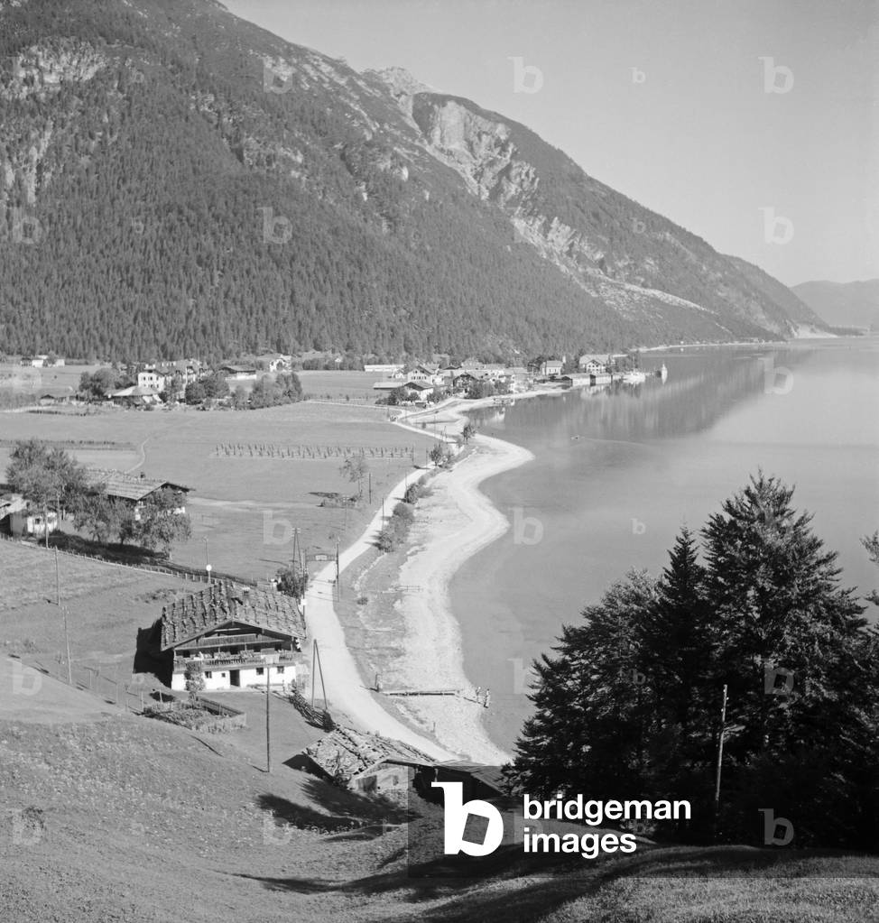 A trip to Pertisau at Lake Achen in Tyrol, Germany 1930s (b/w photo)
